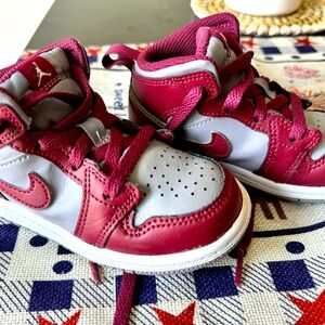 Jordan Mid Nike Toddler 8c
